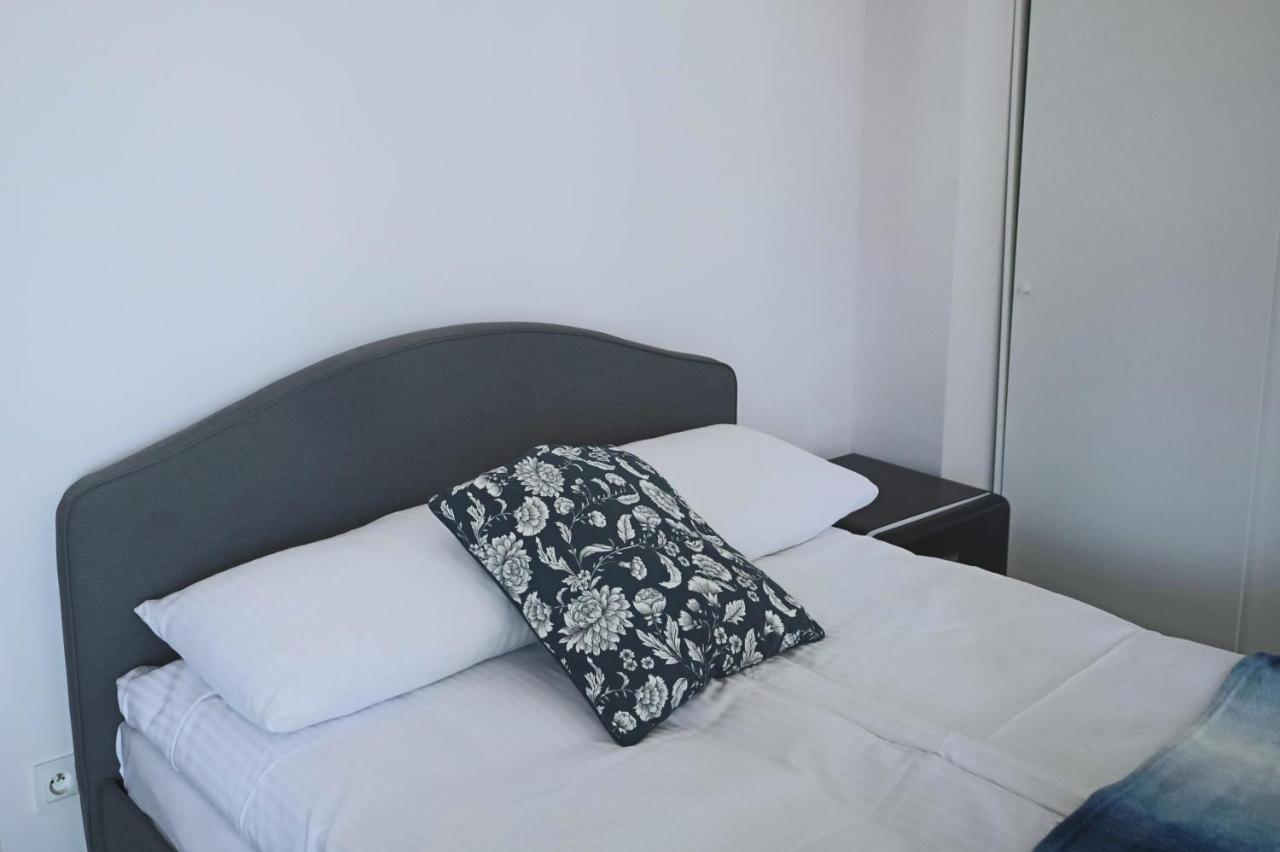 Primavera Apartments By Oneapartments 소포트 외부 사진